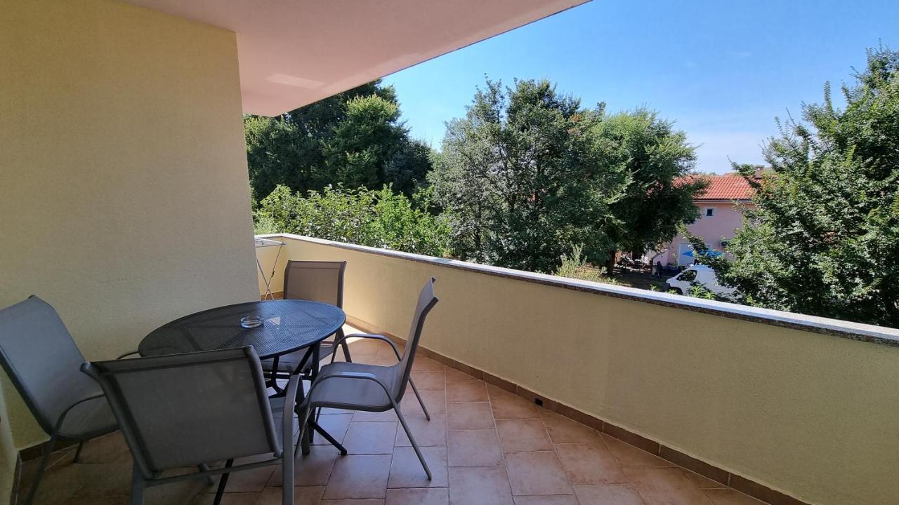 Apartments Bellator Šilo Esterno foto