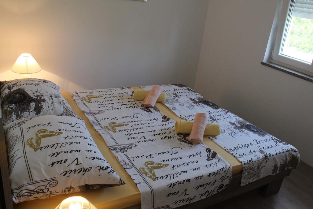 Apartments Bellator Šilo Esterno foto