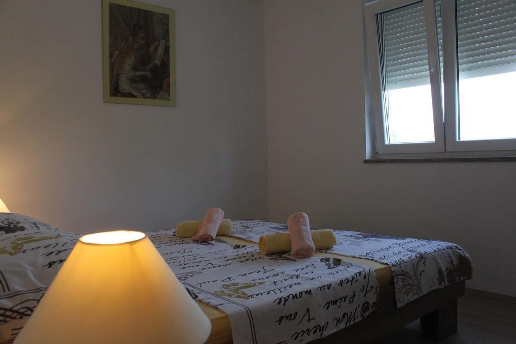 Apartments Bellator Šilo Esterno foto