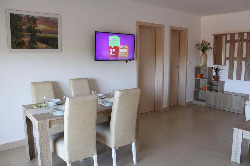 Apartments Bellator Šilo Esterno foto