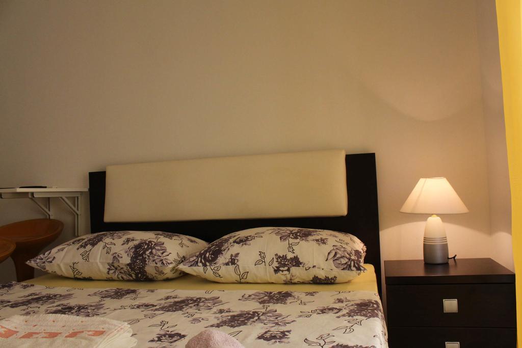 Apartments Bellator Šilo Esterno foto