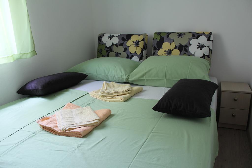 Apartments Bellator Šilo Esterno foto